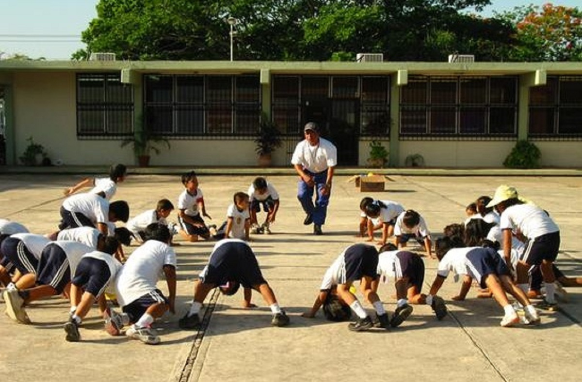 Que reanuden educación física