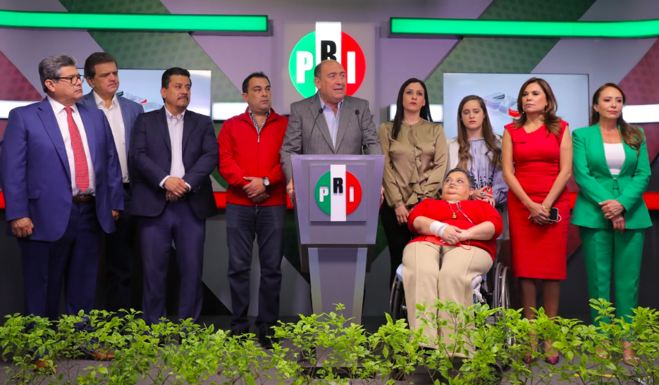 El PRI propone reforma electoral con segunda vuelta presidencia, una vicepresidencia y reducción de número de diputados.