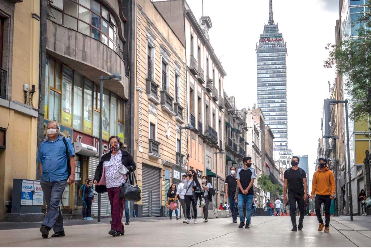 9 mil 642 nuevos contagios de COVID