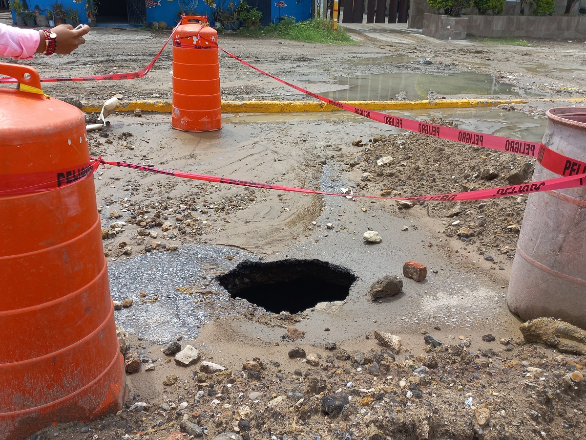 Otro socavón se registró en Altamira