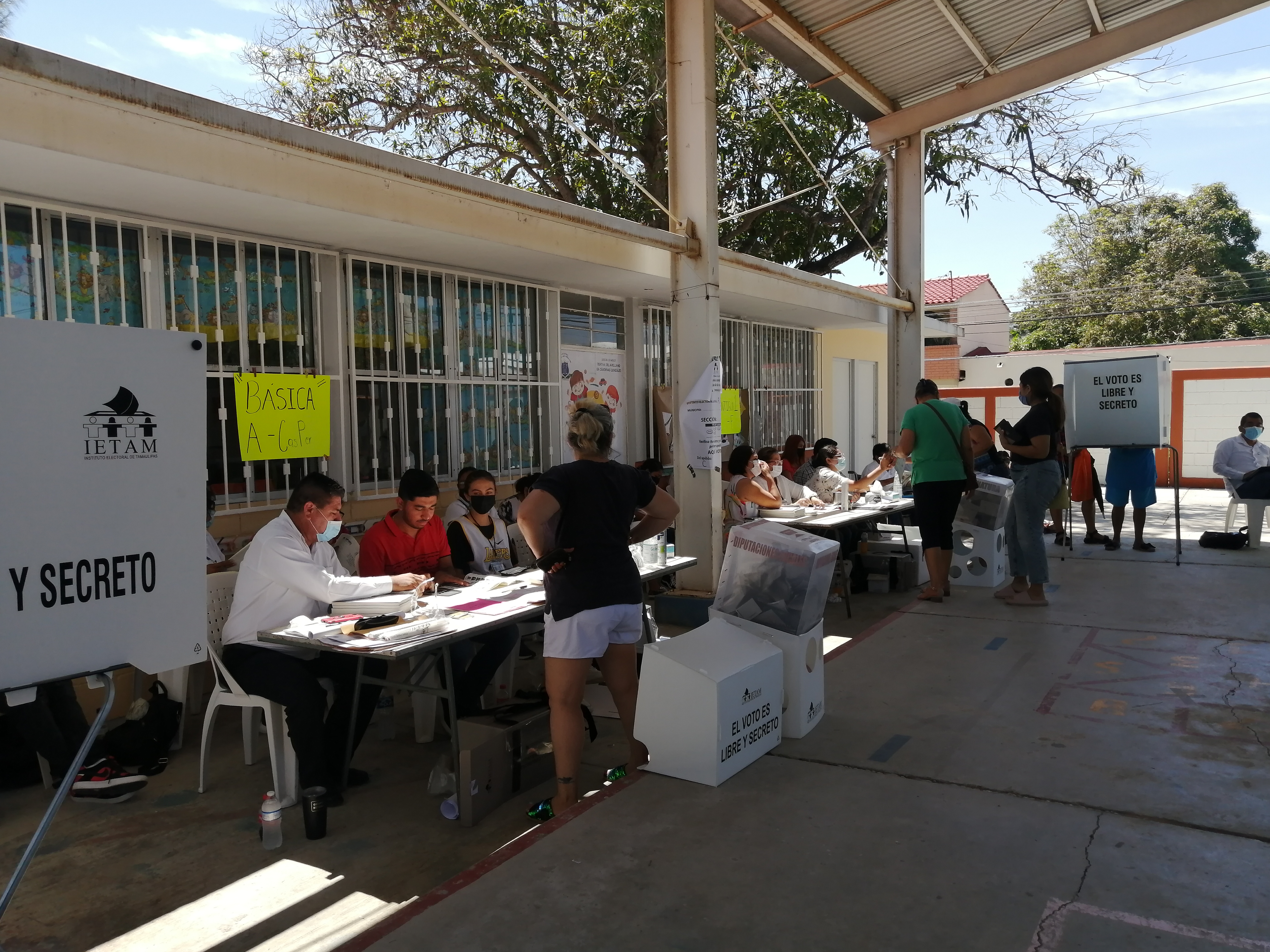 atraso en instalación de casillas en Madero