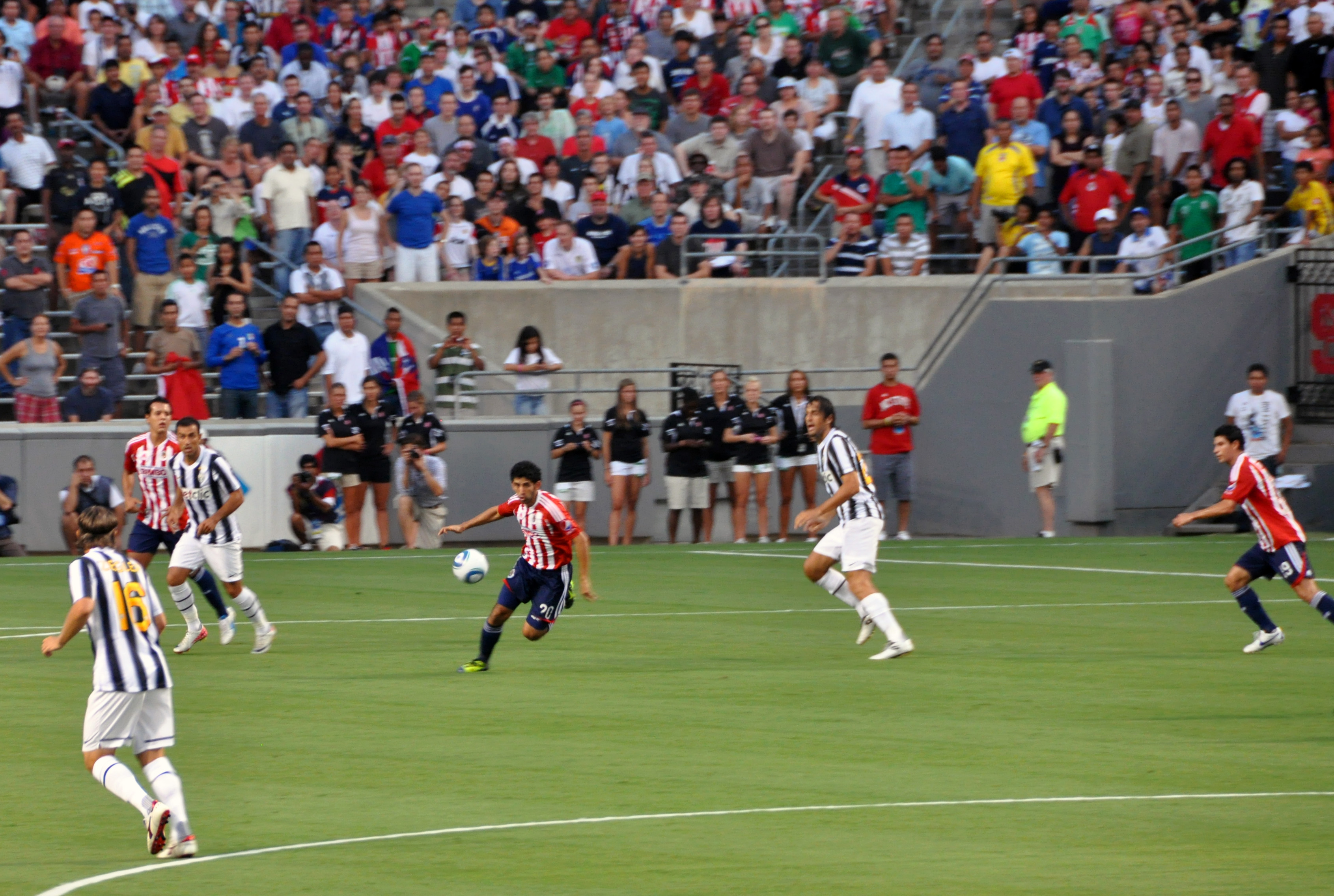 Las Chivas jugarán contra la Juventus