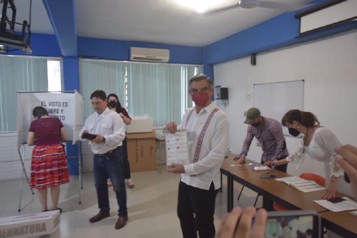 Américo Villarreal votó