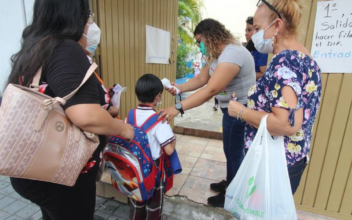 Padres decidirán permanencia de niños
