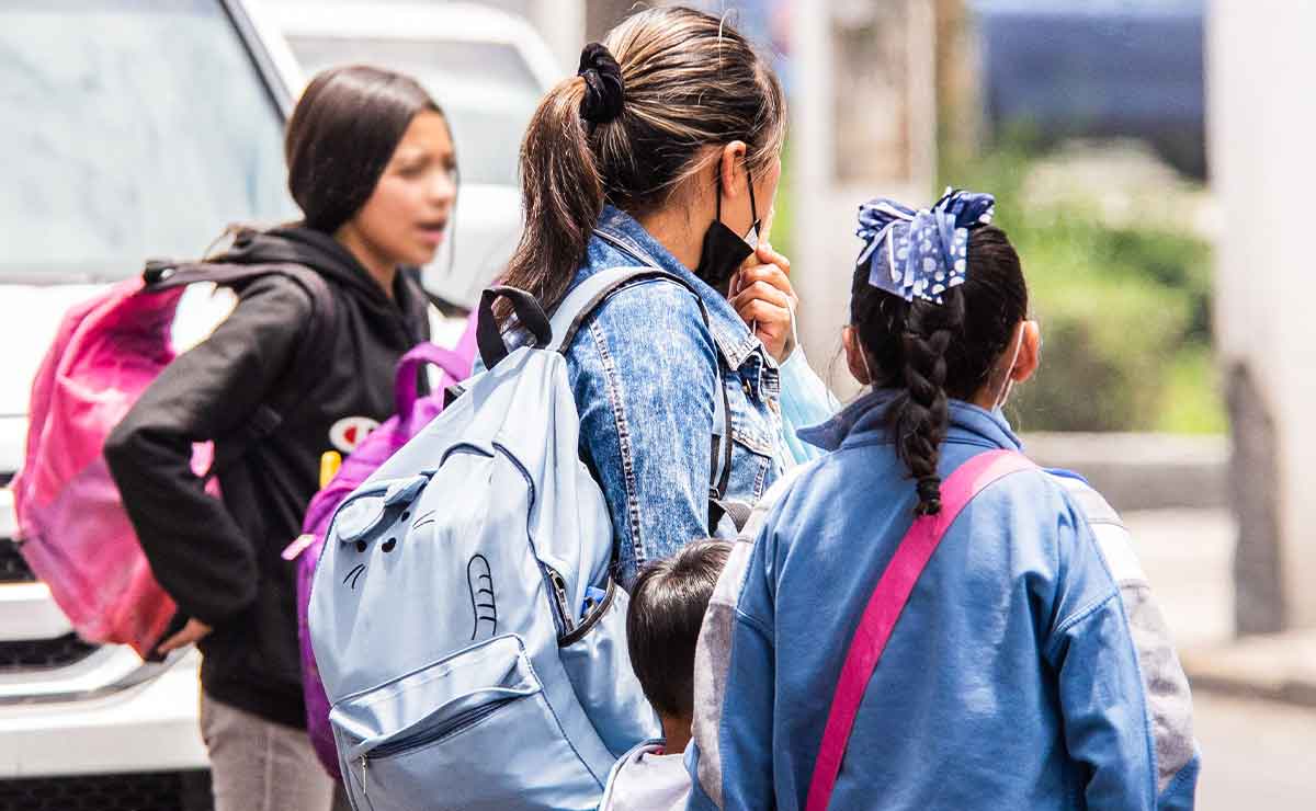 Debido a las altas temperaturas y al crecimiento de una quinta ola de covid, adelantarán vacaciones de verano en escuelas de hasta 15 estados