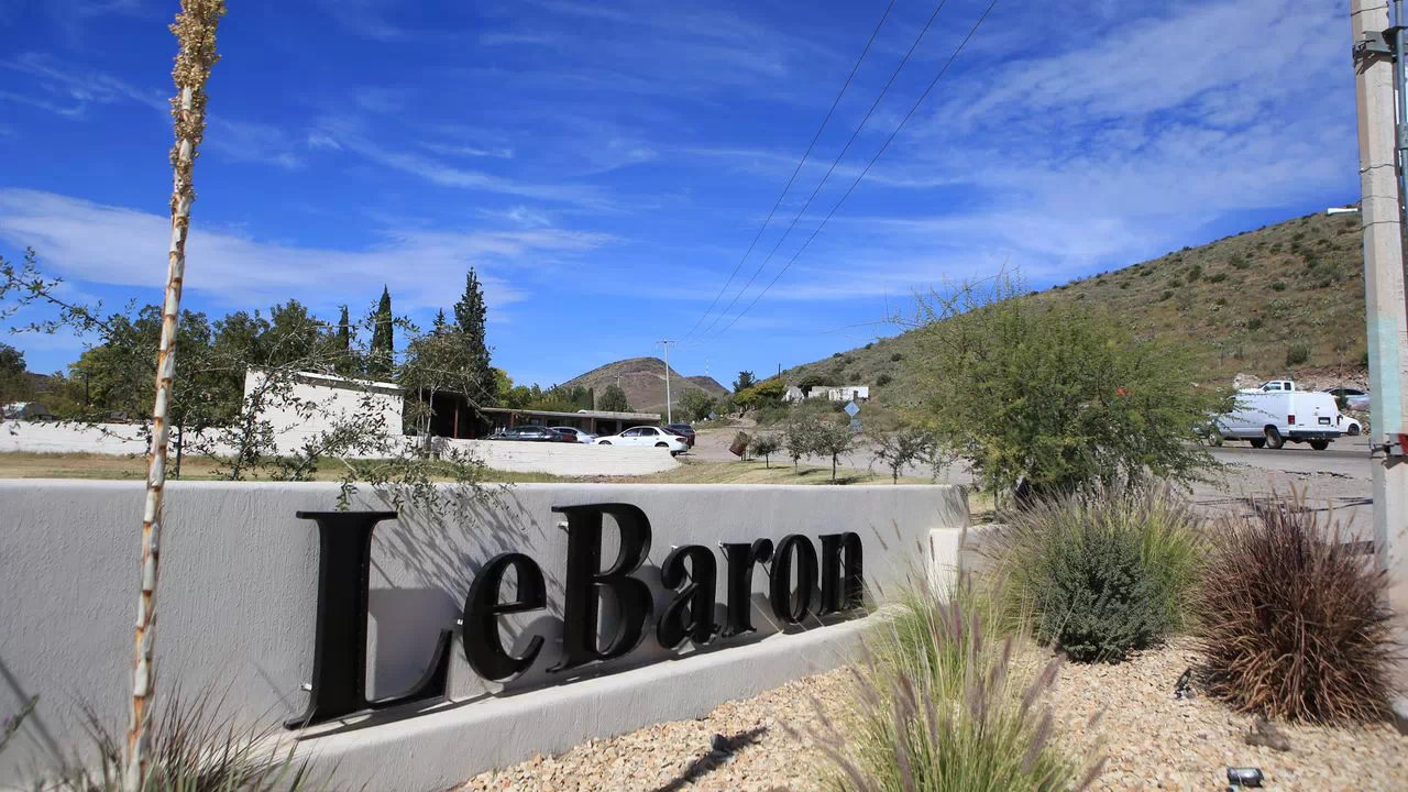 En un comunicado, la comunidad LeBarón acusa a las autoridades de Chihuahua de ser omisos ante la violencia tras el asesinato de curas