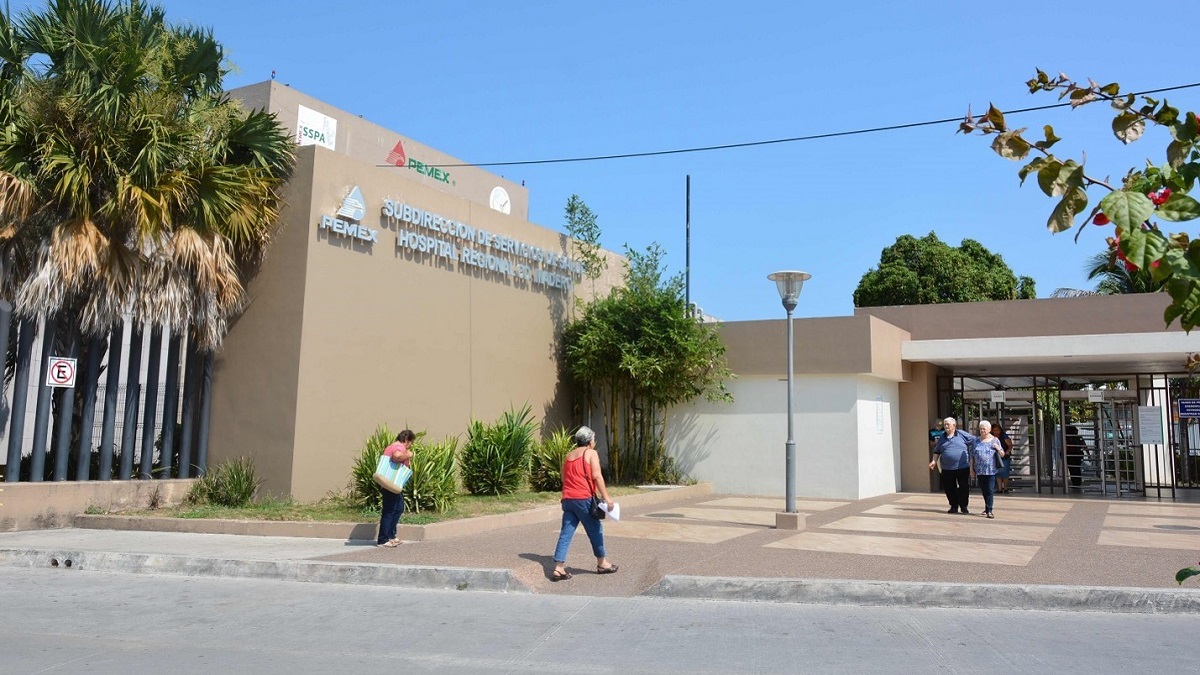 Desabasto de medicinas en hospitales de Pemex