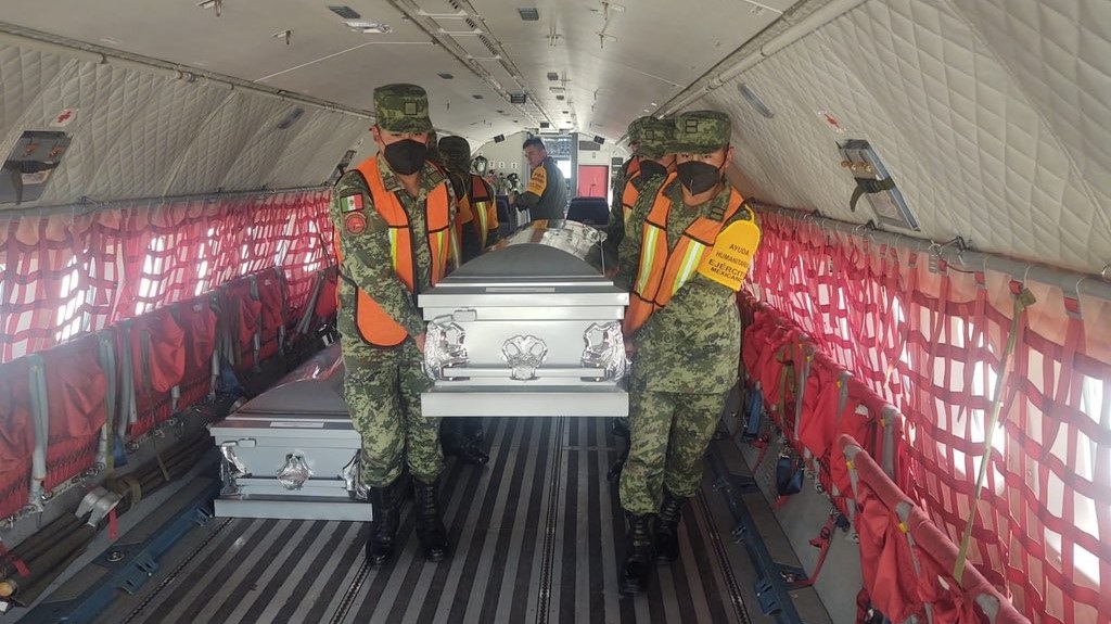 cuerpos de migrantes mexicanos muertos