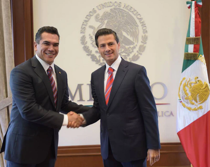 Priistas reaccionan y cierran filas ante denuncia de la Unidad de Inteligencia Financiera (UIF) a Enrique Peña Nieto. Expresan solidaridad