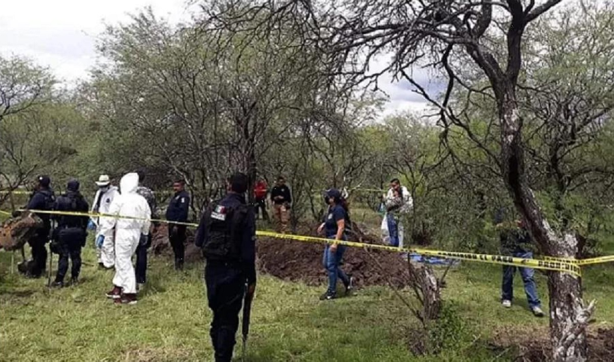 cuerpos hallados en fosas clandestinas
