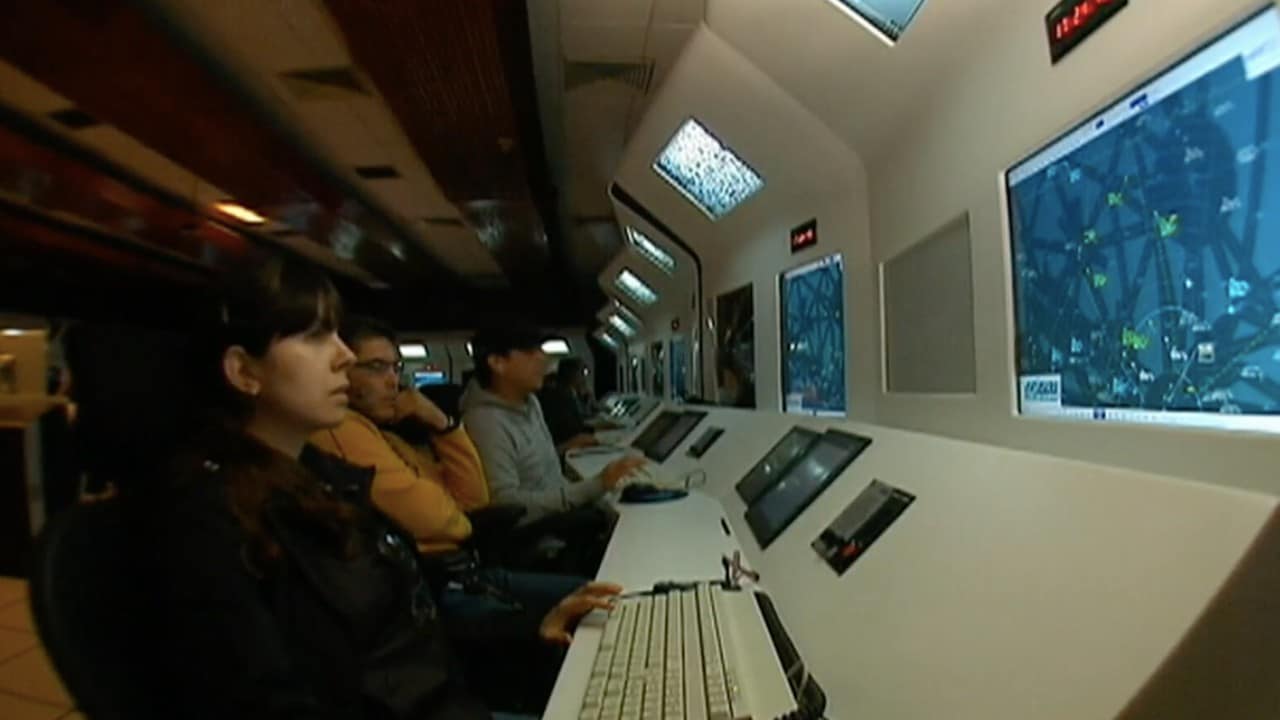 A través de un comunicado, el INAI le ordena al SENEAM informar el nivel educativo de los controladores aéreos del AICM.