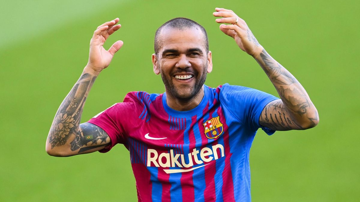 pumas hicieron oferta por dani alves
