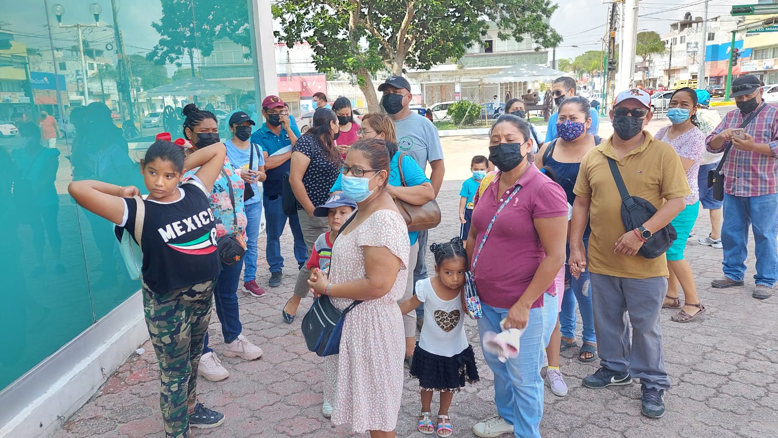 Vecinos de la Ampliación 15 de Mayo