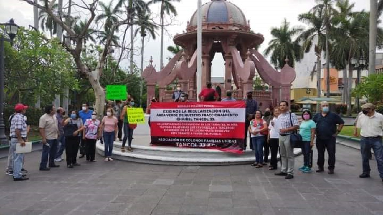 Protestan contra exregidor en Tampico