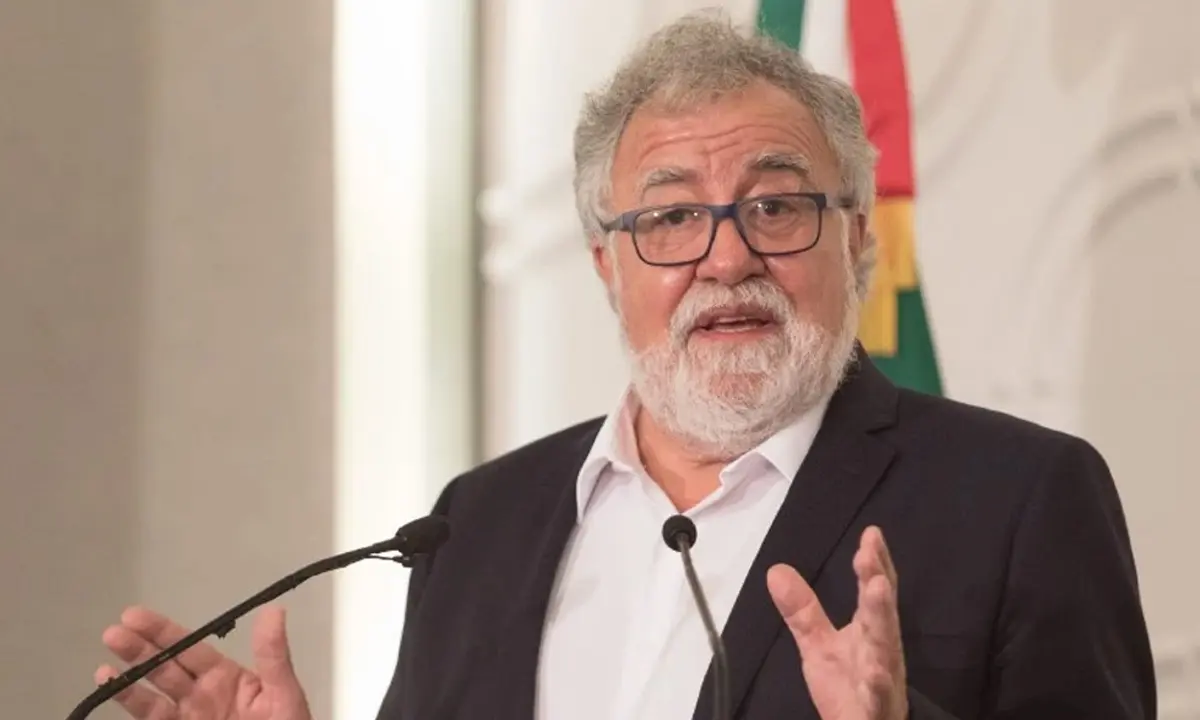 Alejandro Encinas fija su postura sobre iniciativa de AMLO y afirma que la GN debe mantenerse en el ámbito civil.