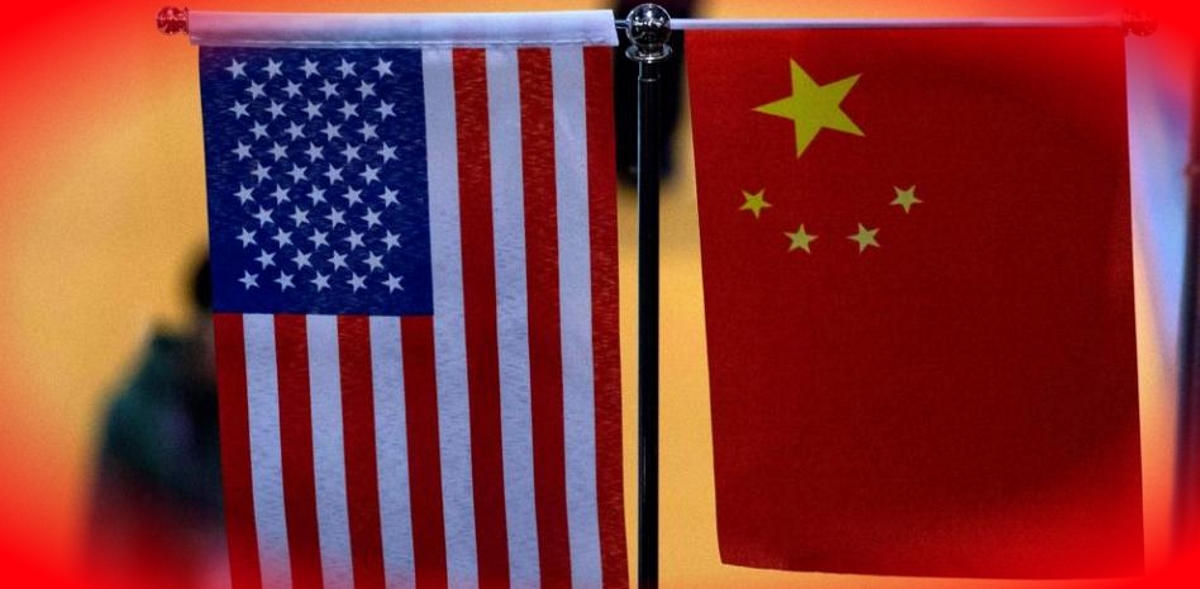 China convoca al embajador estadounidense .