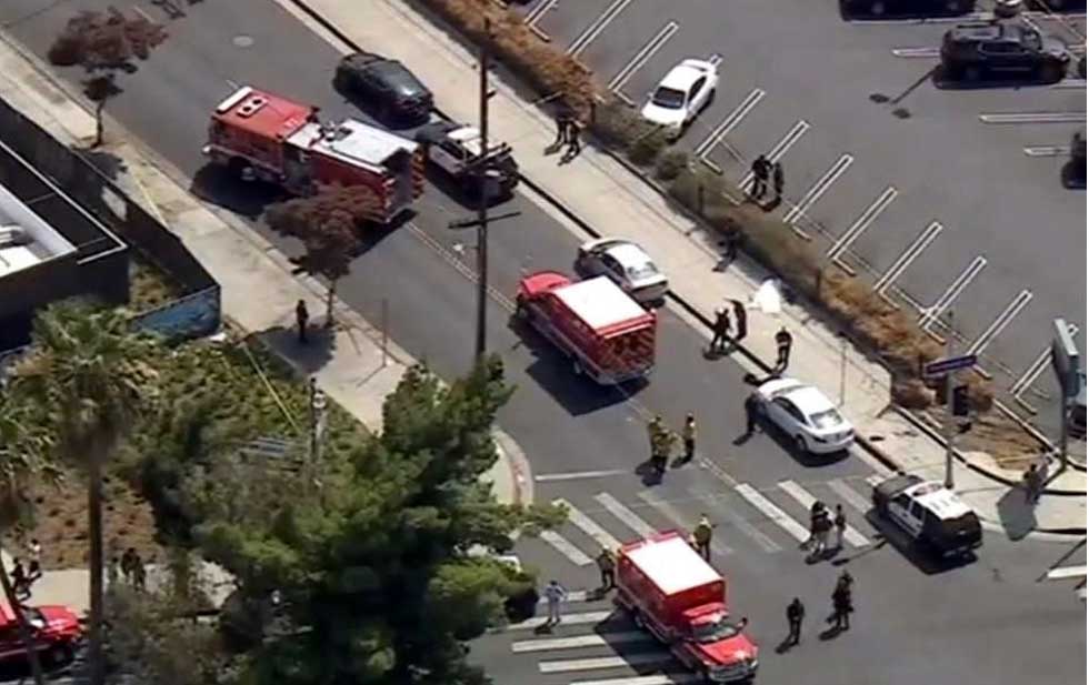 Como se ha convertido en una triste tradición, nuevamente reportan otro tiroteo más en EEUU, esta vez dentro de un mercado de Los Ángeles.