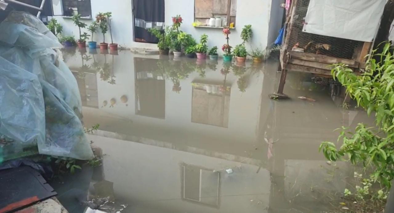 Algunos hogares se inundaron de aguas