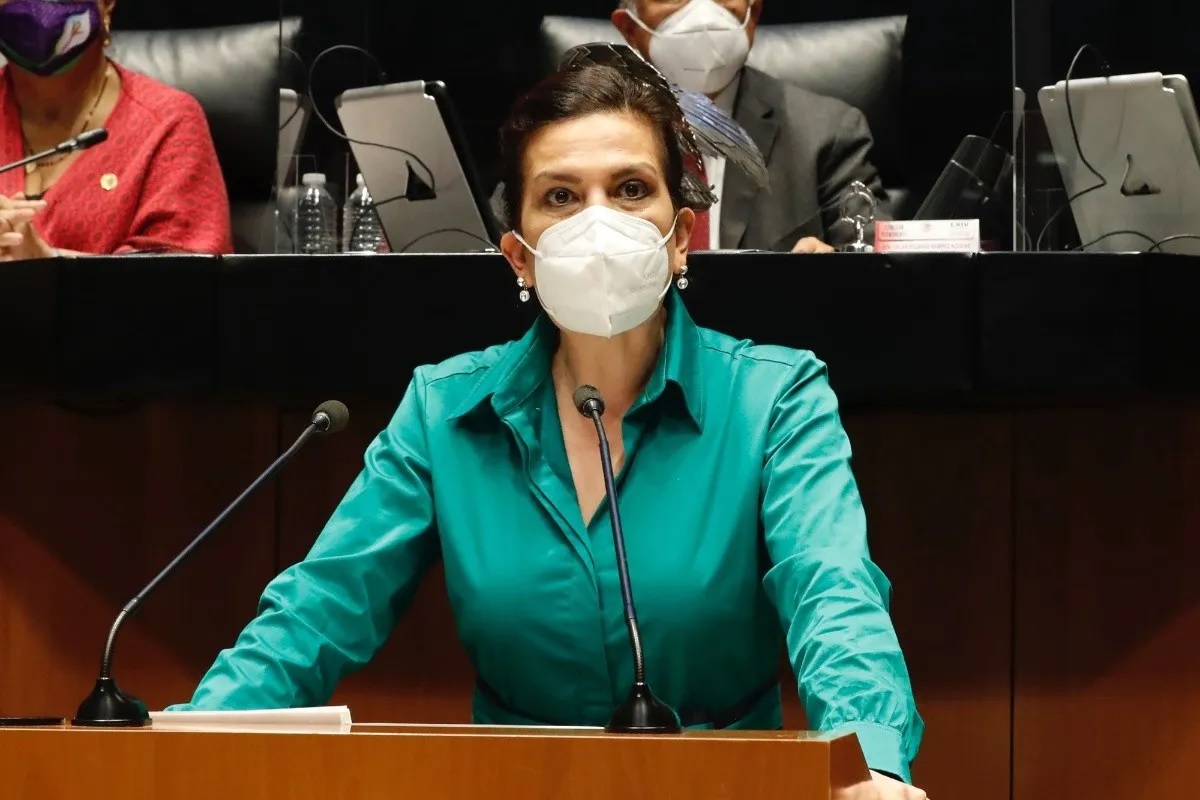 Kenia López sobre AMLO