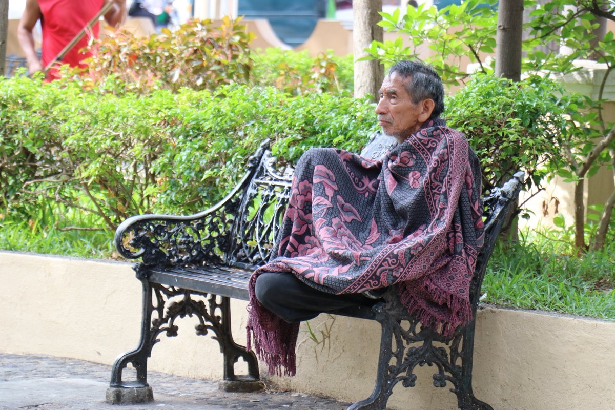 adultos mayores abandonados