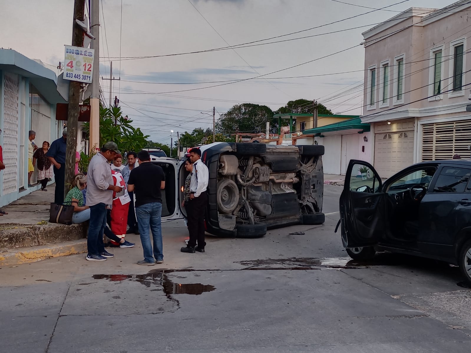 Un choque y volcadura
