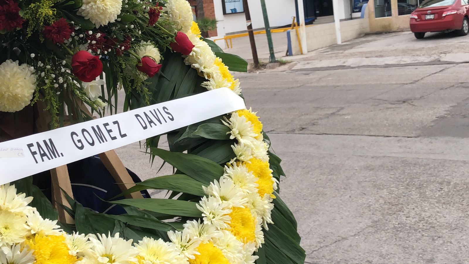 último adiós a empleados de la CFE