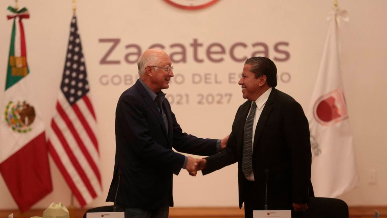 A pesar que hace unos meses EEUU puso una alerta de viaje a Zacatecas, el embajador de EEUU en México, Ken Salazar va a la entidad.