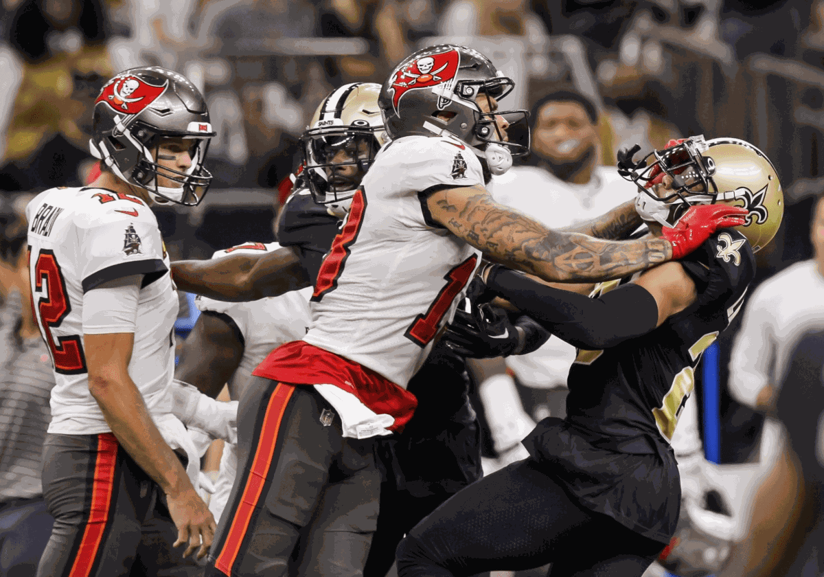 Derivado de una fuerte pelea con Marshawn Lattimore, la NFL suspende por un juego al receptor de los Bucaneros de Tampa Bay, Mike Evans.