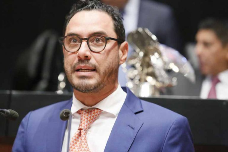 Raúl Paz asegura que deja el PAN y se suma a Morena en apoyo a AMLO, dice que es "el único que ha visto por el sur del país".