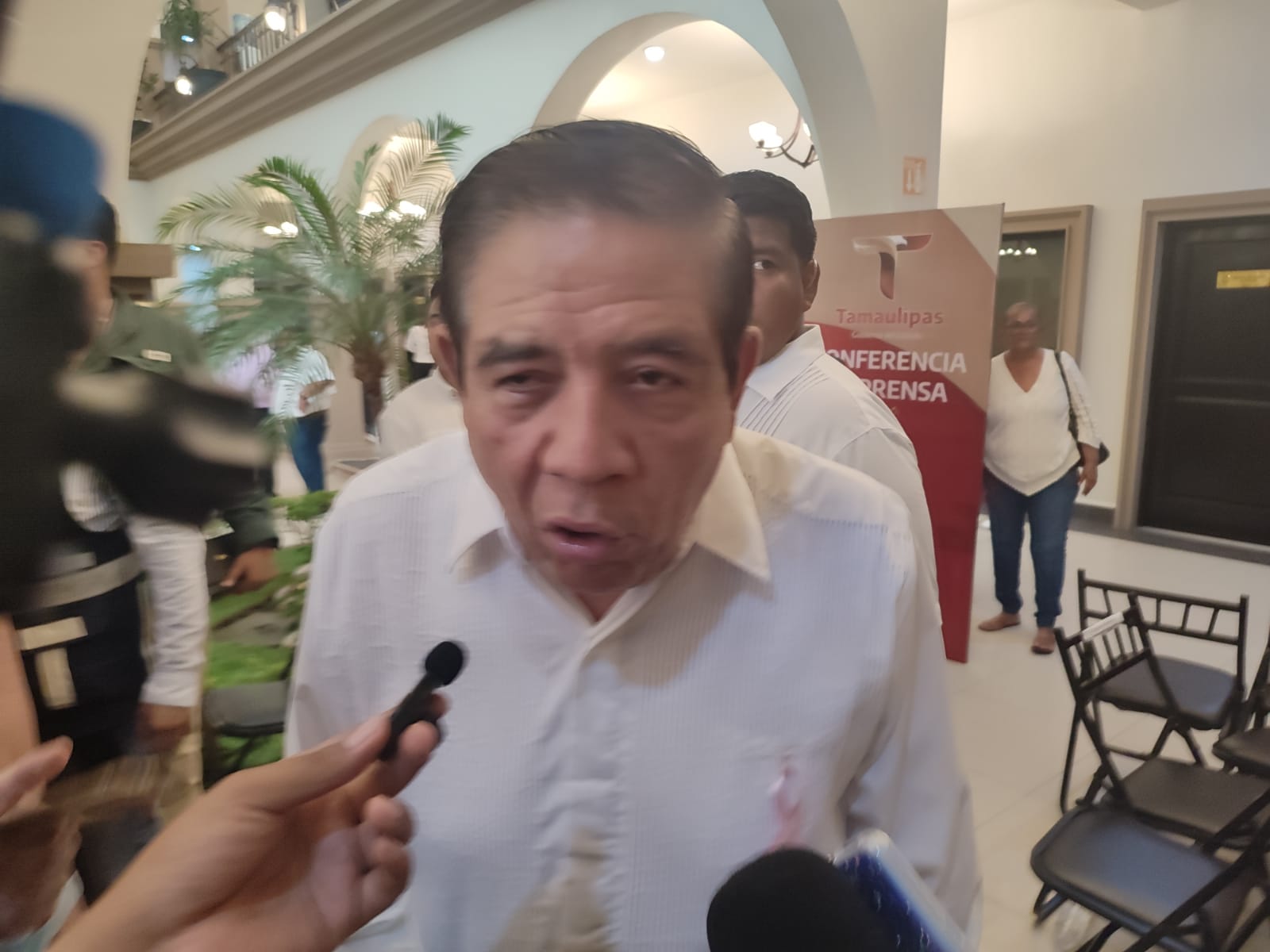 Un déficit de dos mil policías