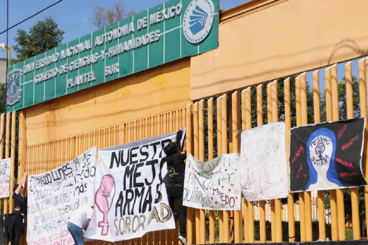 violación de alumna