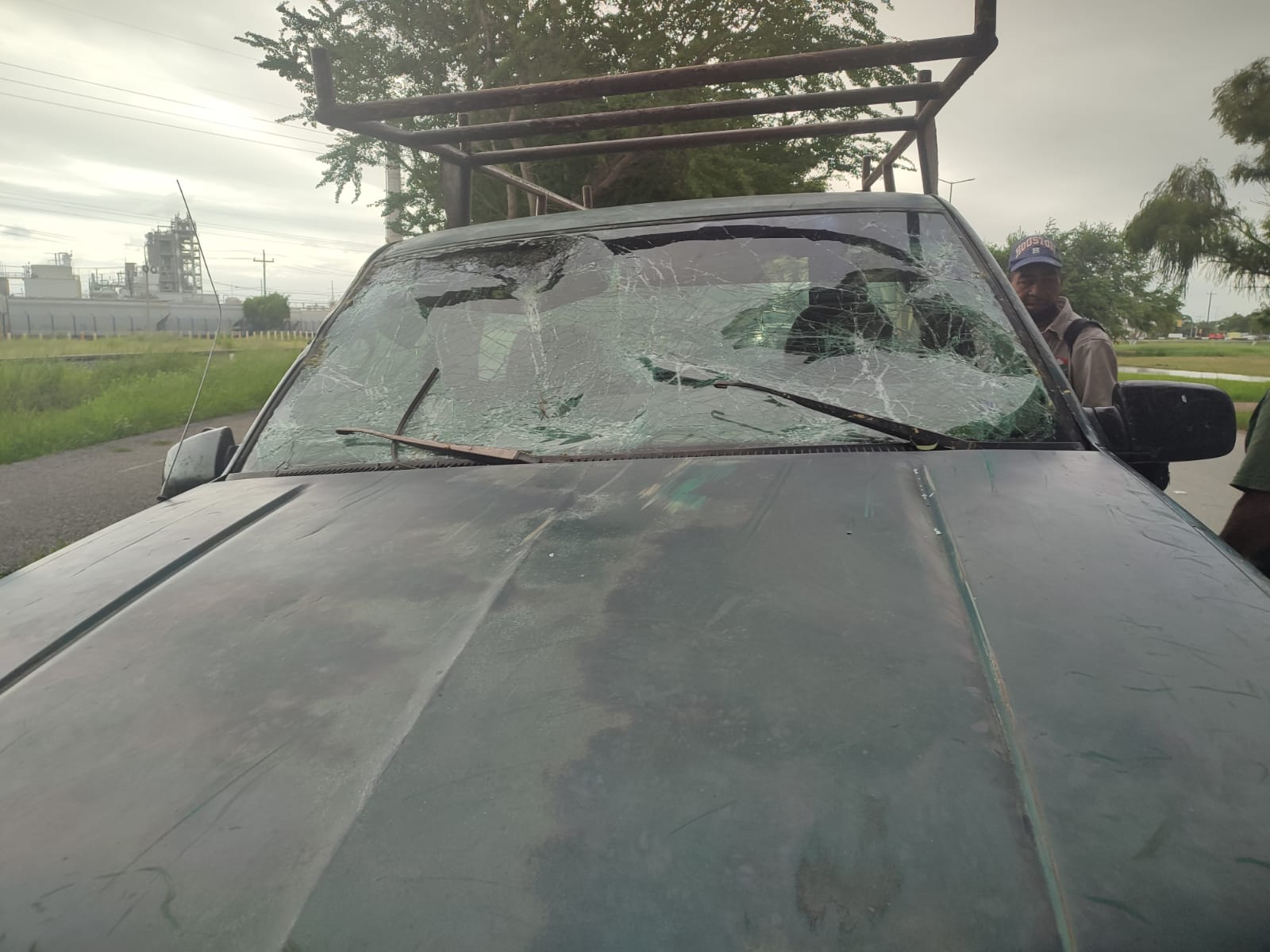 Fuertes vientos ocasionaron caída