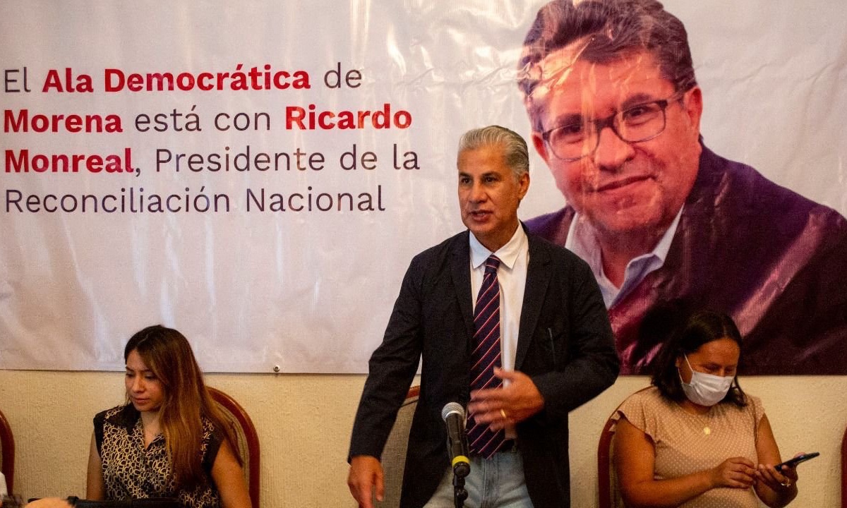 Tras la exposición de Monreal, Alejandro Rojas Díaz Durán, suplente del senador morenista, acusa a Layda Sansores de ser la 'reina del cash'.