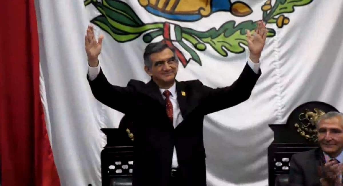 "Iniciamos unidos la transformación de Tamaulipas", dijo Américo Villarreal después de tomar protesta como gobernador del estado.