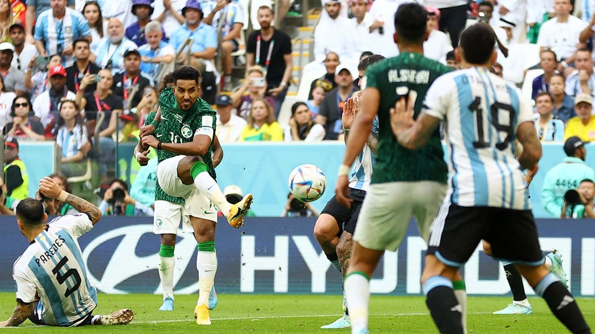 Argentina cae Arabia Saudita