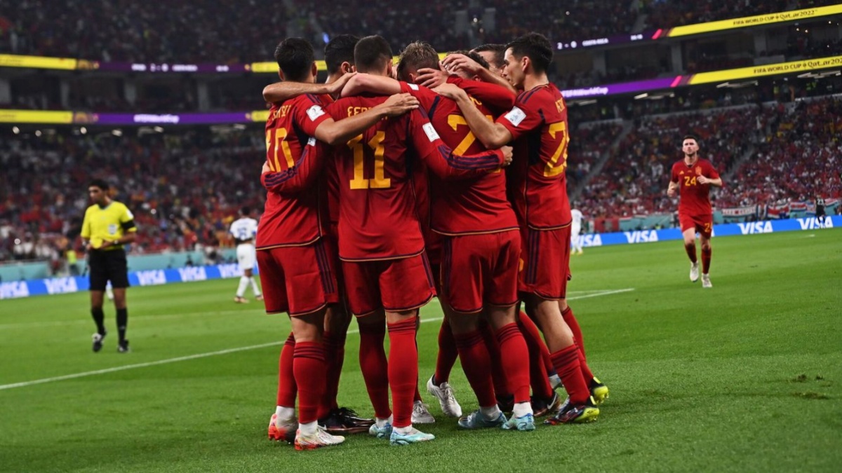 España golea Costa Rica