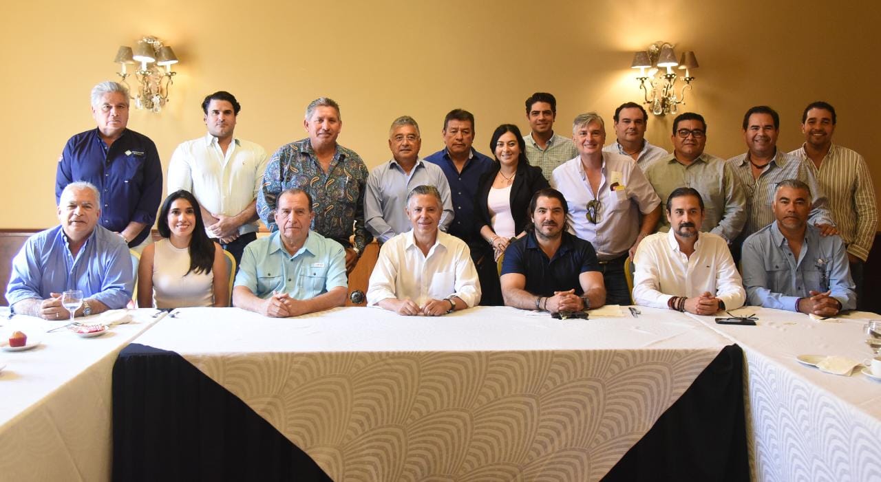 Chucho Nader presentó