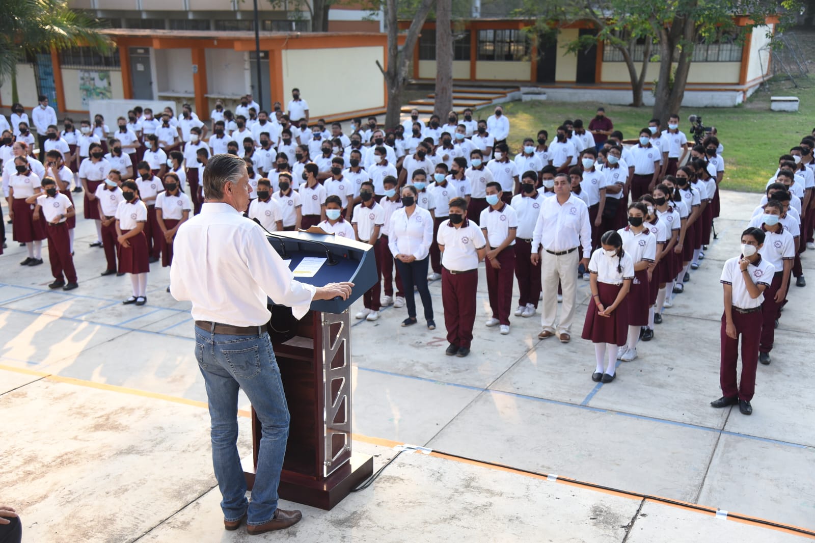 Nader reiteró compromiso con planteles