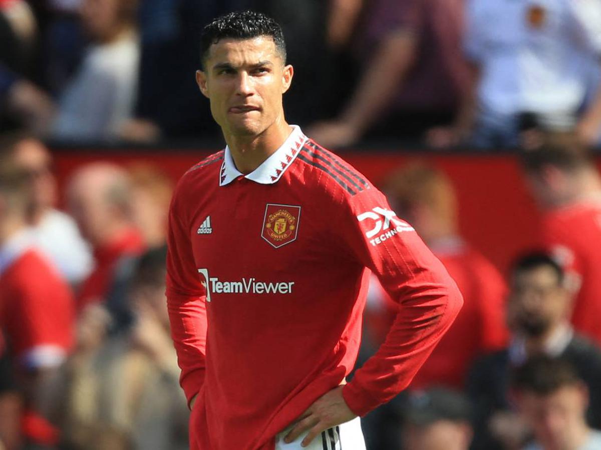 Tras llegar a un mutuo acuerdo, Cristiano Ronaldo anuncia que ya no jugará más en el Manchester United con efecto inmediato.