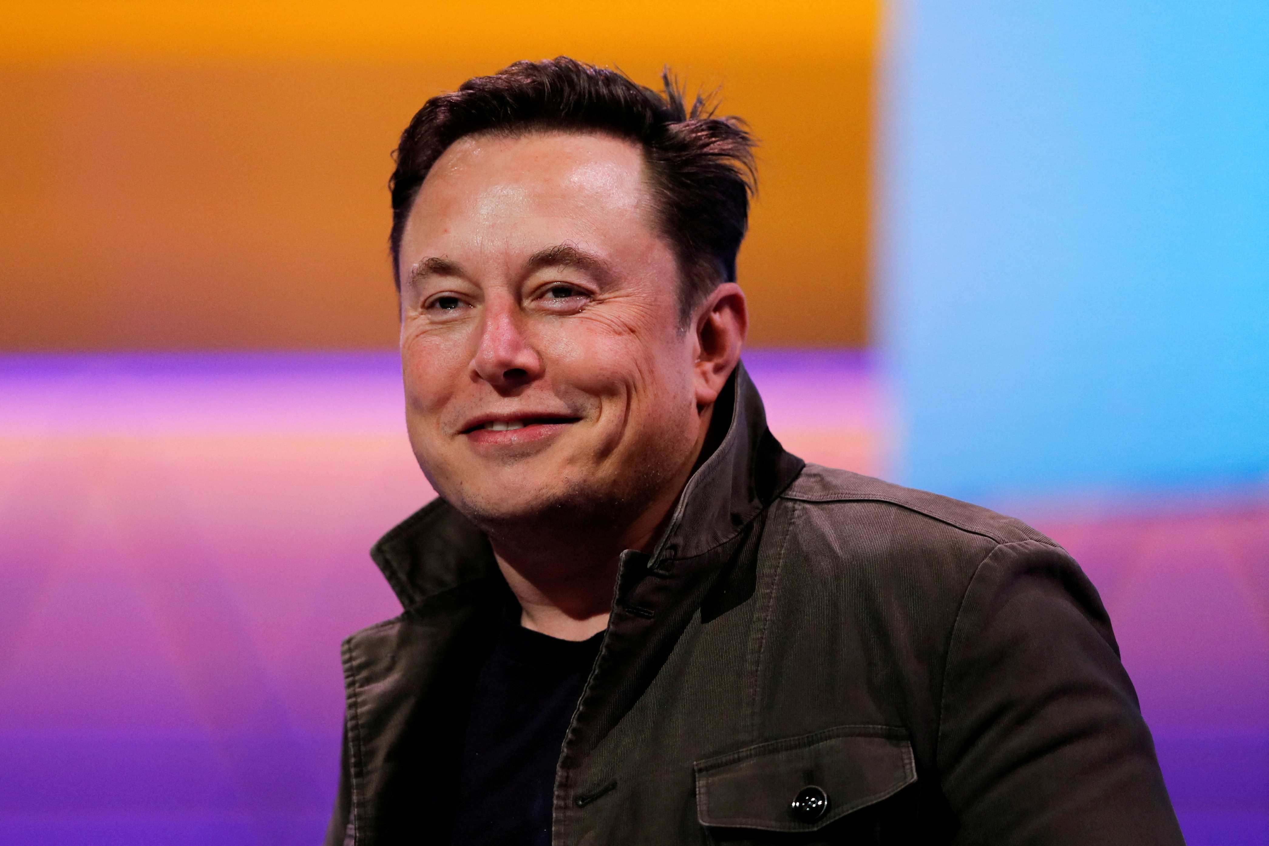 Elon Musk toma partido y pide votar por los republicanos este mes en las elecciones legislativas de Estados Unidos.