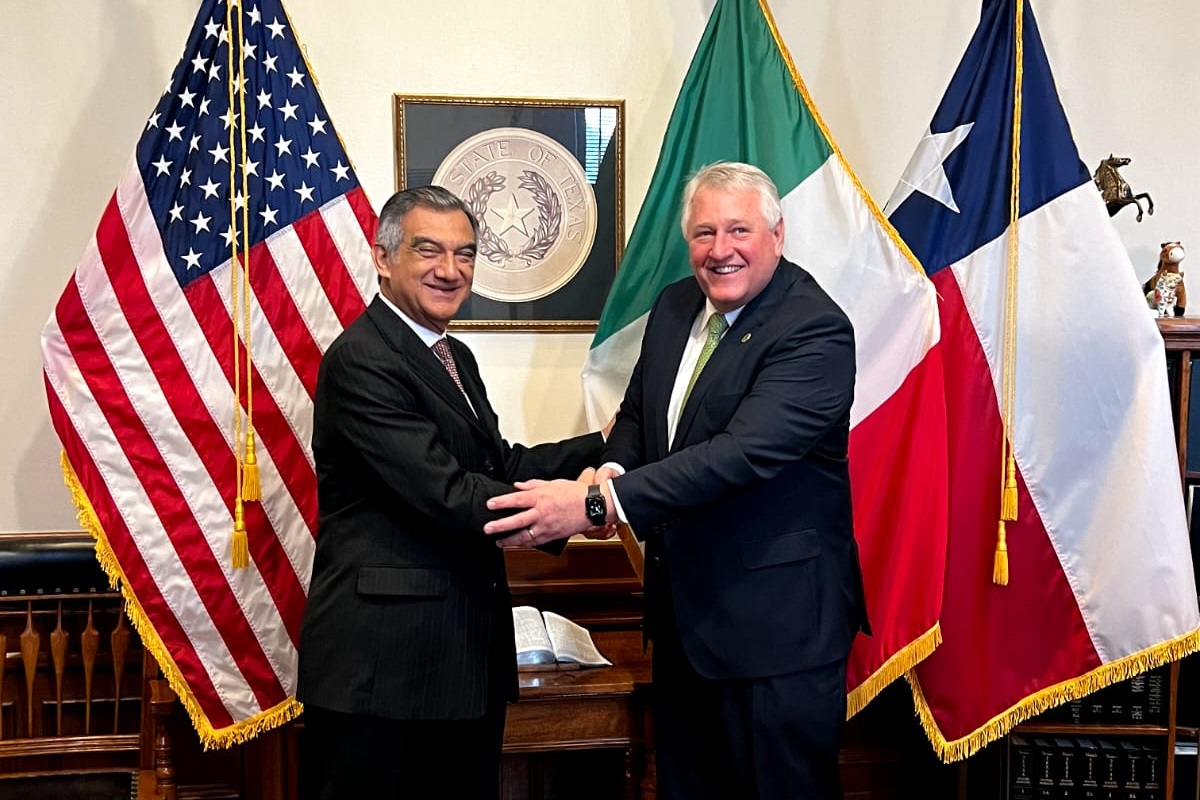 Américo Villarreal en Estados Unidos