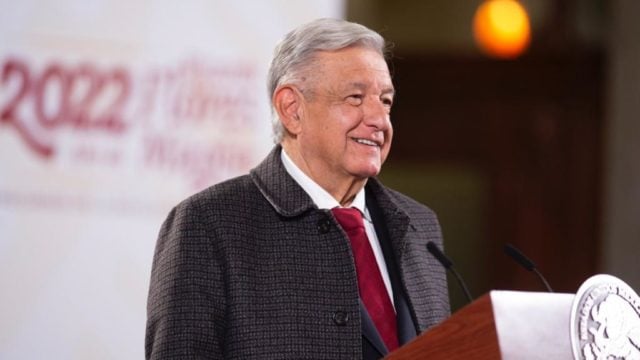 "Puro periodista del régimen", AMLO arremete contra quienes se solidarizaron con Ciro Gómez Leyva tras atentado.