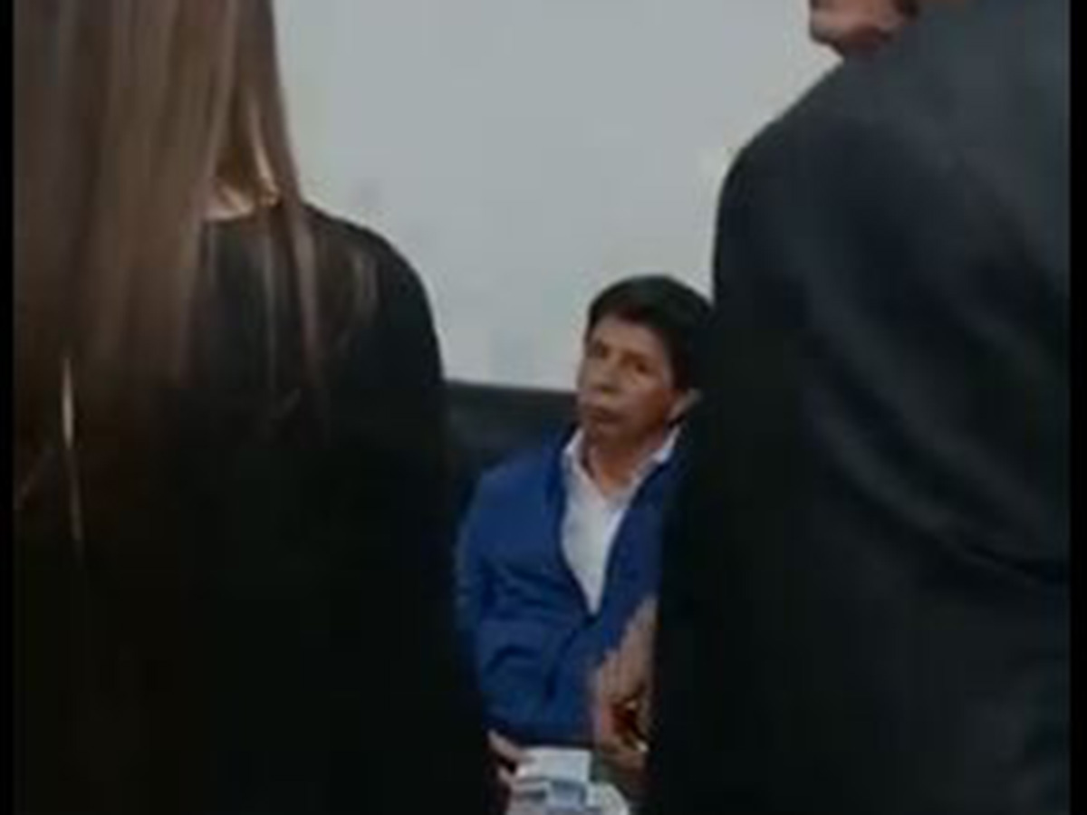 Según los reportes sobre el caso, la detención del ahora expresidente de Perú, Pedro Castillo, ocurrió en su camino a la Embajada de México.