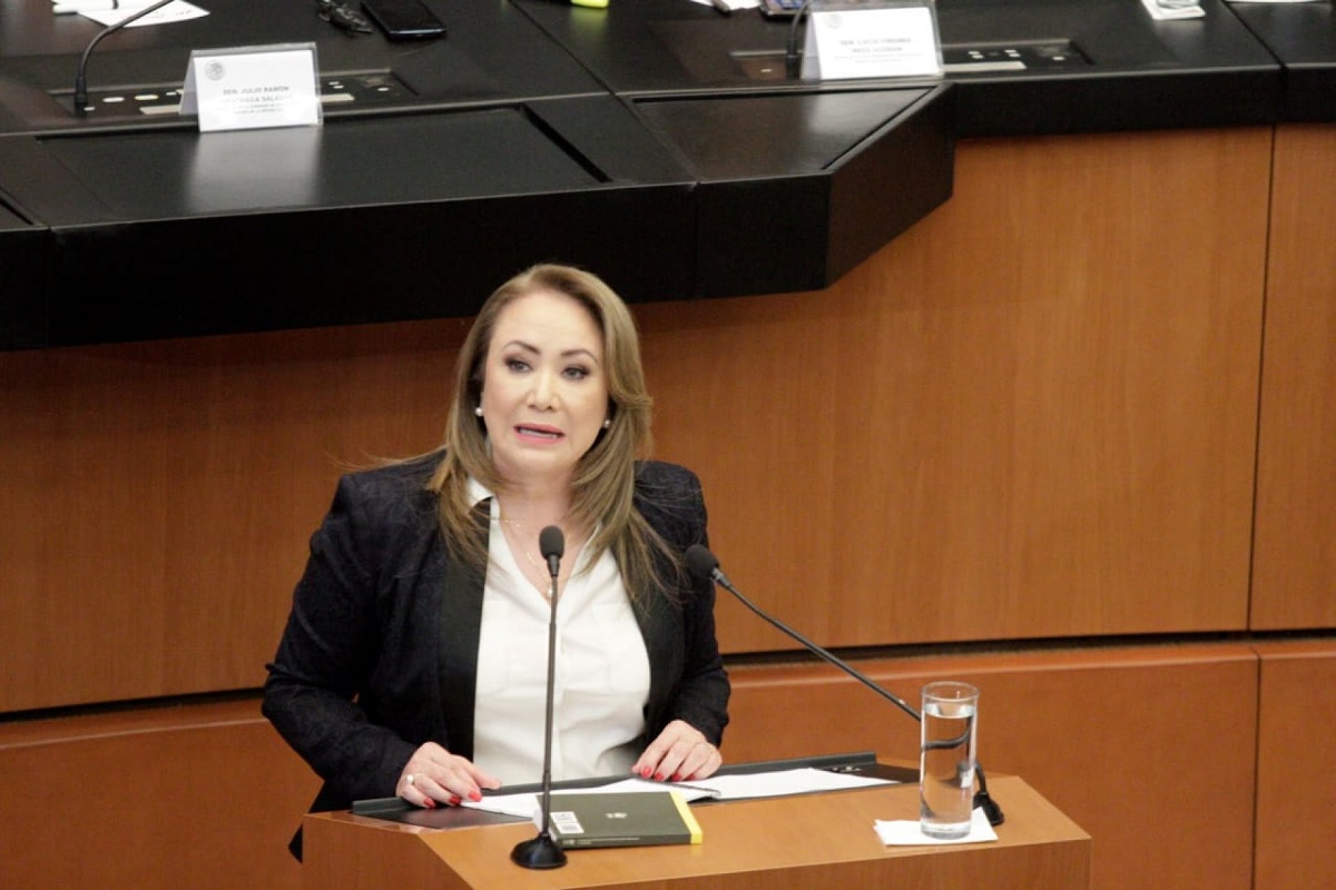 Fiscalía y Yasmín Esquivel
