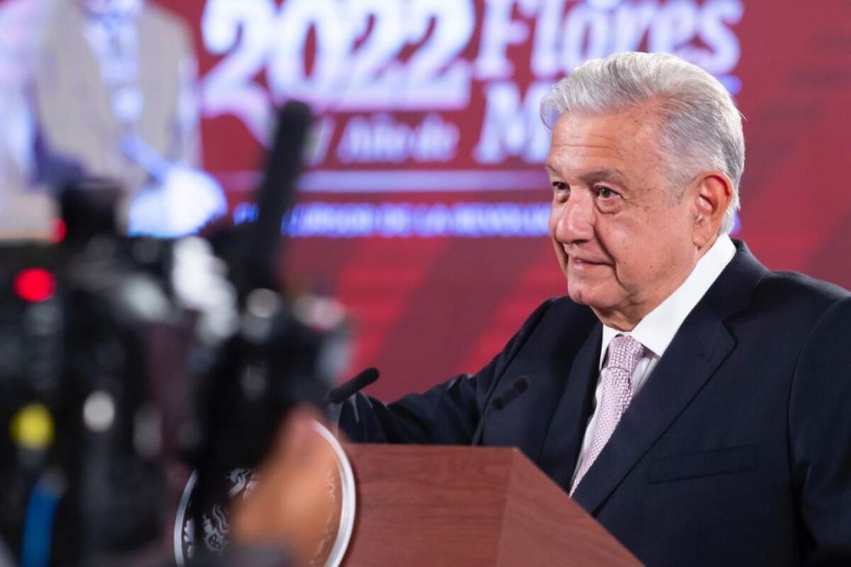 Amlo y Gertz Manero