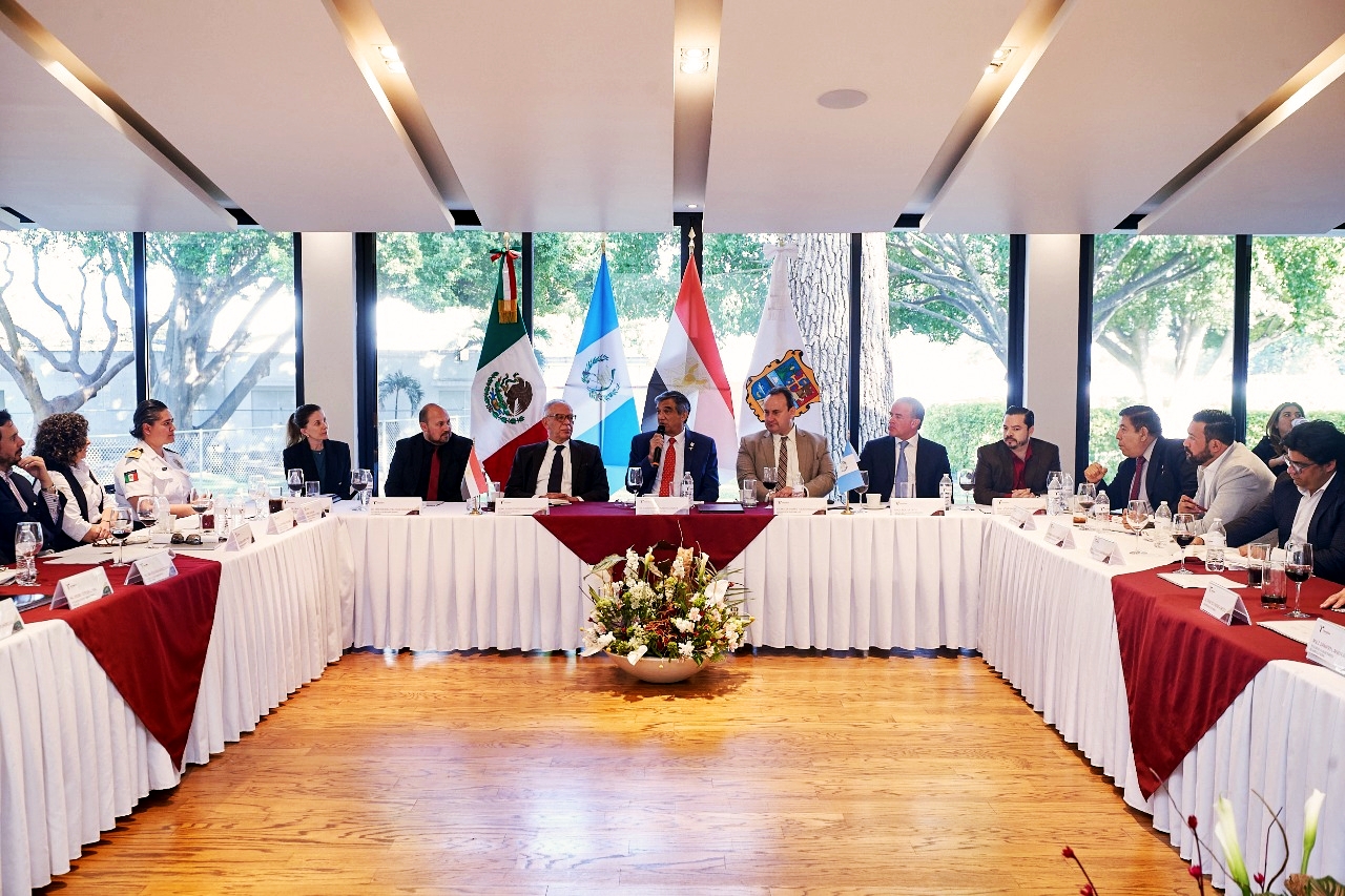 Recibe Américo embajadores de Egipto y Guatemala