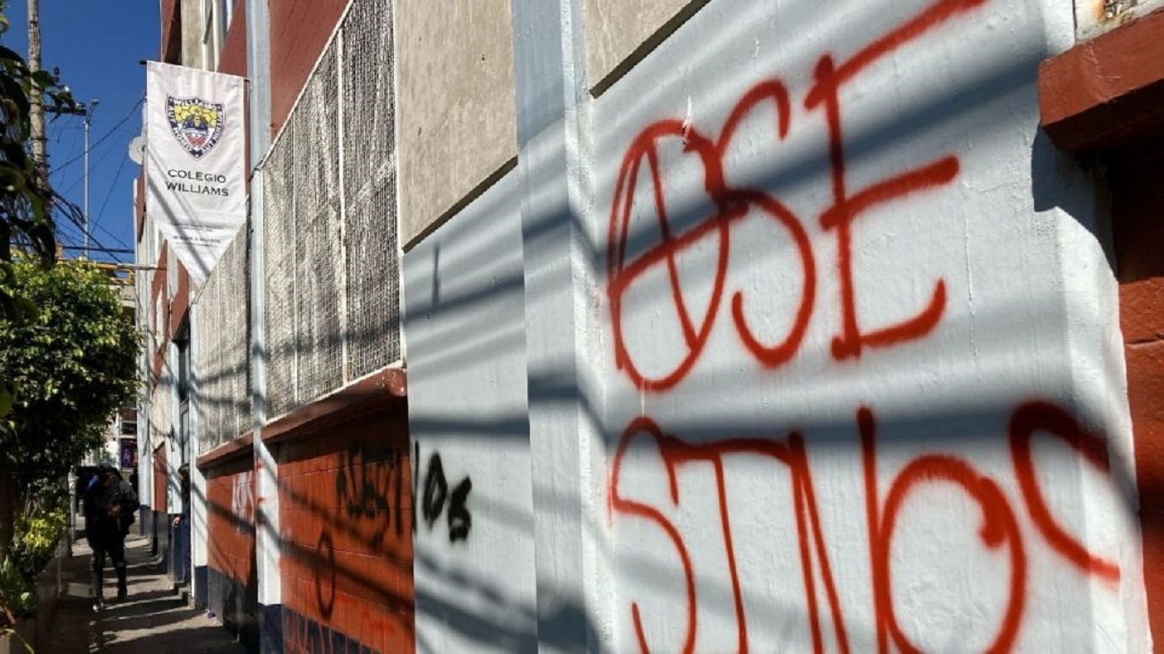 Vinculan a proceso a 2 personas