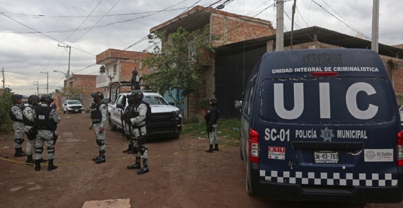 Hallan cuerpos de 2 hombres