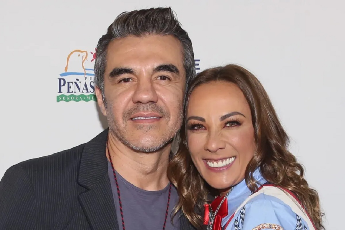 Adrián Uribe y Consuelo Duval