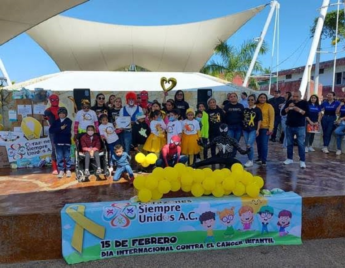 Padres participaron en caminata